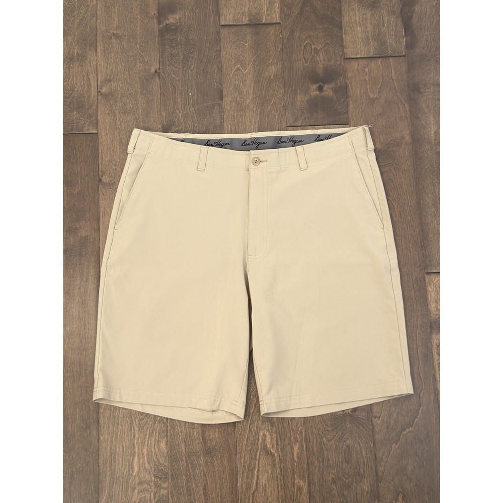Ben Hogan Mens Size 38W Beige Tan Stretch Performance Golf Shorts 10” Inseam